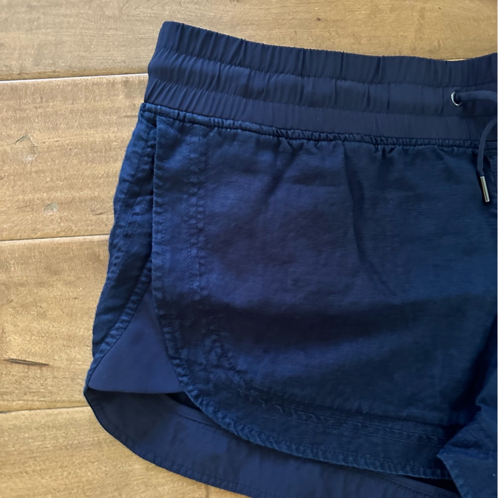 Athleta Women's Navy Shorts - Picture 6 of 12